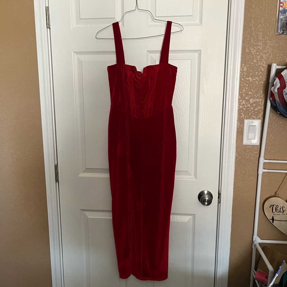 Source Unknown Rich Red Midi Dress